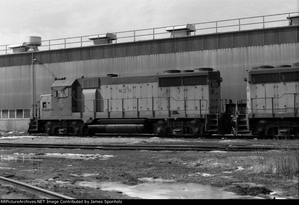 C&NW 829